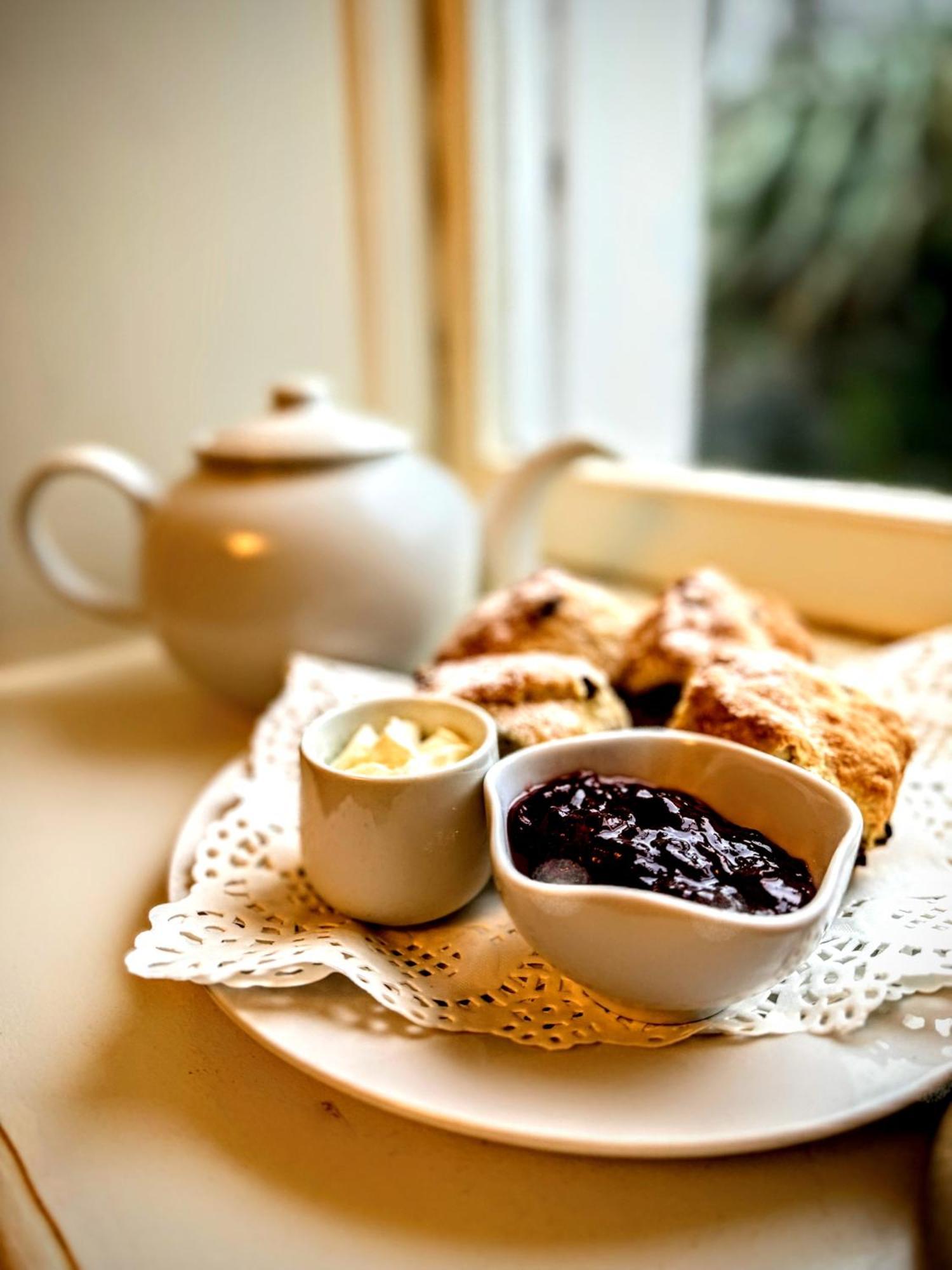 Clone Country House Aughrim Kültér fotó Tea and scones