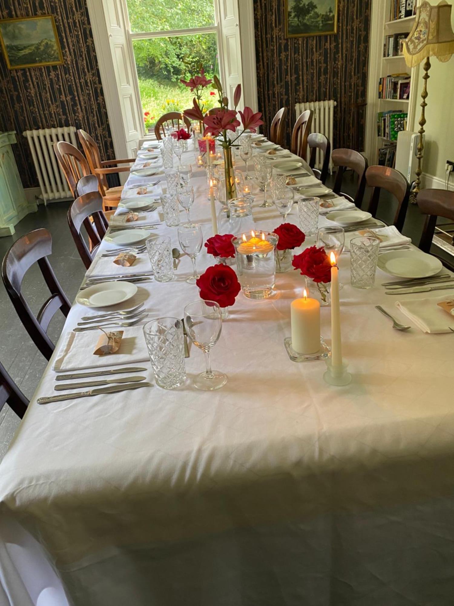 Clone Country House Aughrim Kültér fotó A table set for a formal dinner